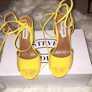 Steve Madden Tie Up Heels